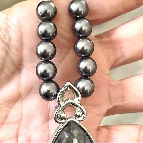 Grey rhinestone pendant necklace