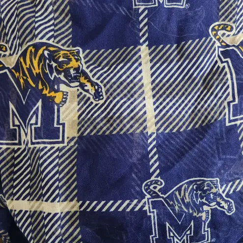 Forever Collectibles Blue Memphis Tigers Infinity Scarf NWT Memphis Tigers Scarf