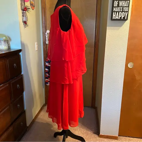 NWOT red sleeveless Mother of the Bride dress size 14 chiffon jacket tiered