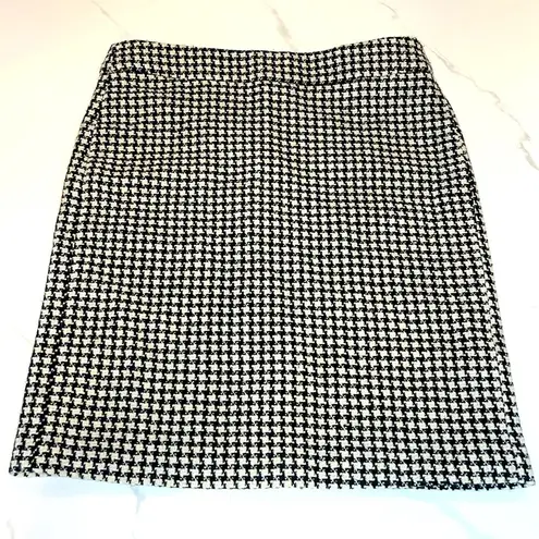 Vintage Houndstooth 100% Collegiate Style Wool Skirt Large Black White