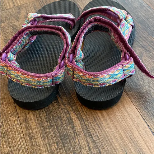 Teva  Colorful Diamond Pattern Sandals - Image 6