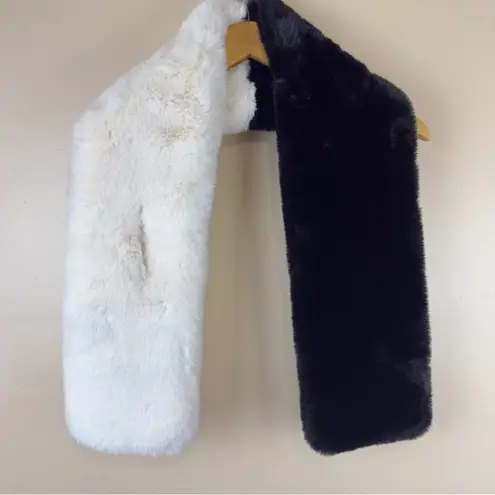 Apparis Kai Plush Two Tone Scarf Black and White Women’s, New without Tags