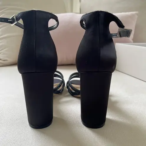 NWT Black sparkle cross cross strap satin thick heels Size 8
