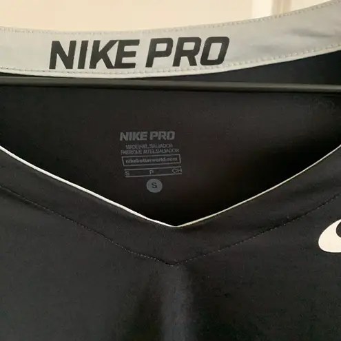 Nike Pro T-Shirt