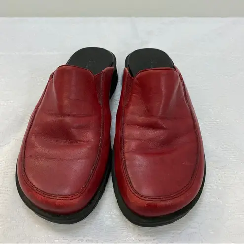 Baretraps  Slip On Red Clogs Size 6 M