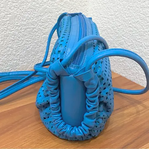 Rare Vintage BRIO! Blue Perforated Genuine Leather Barrel Shoulder Crossbody Bag