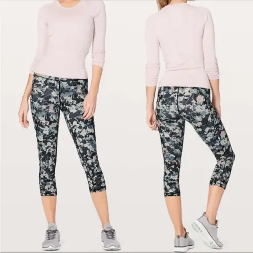 Lululemon ‎ Speed Up Crop *21" in Spring Bloom Multi Size 8 thumbnail 2