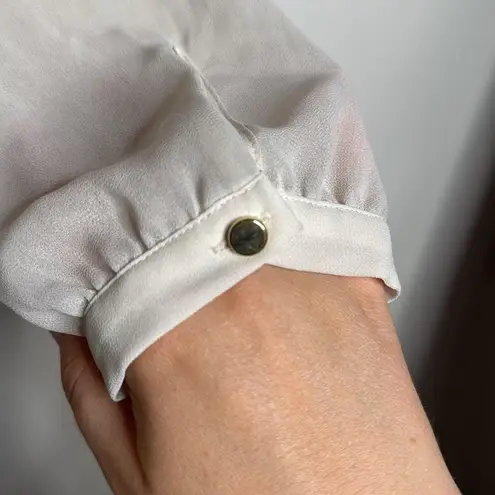 None V-Ruffled Neckline Long Puff Sleeve Ivory Pullover Blouse