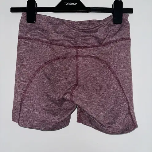 Mountain Hardwear purple active bike shorts size small