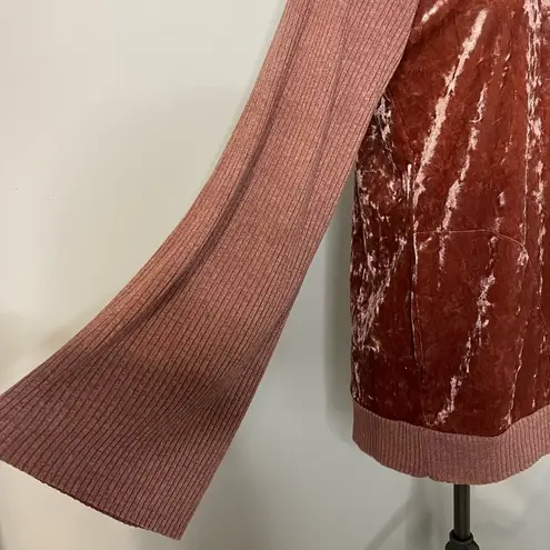 Hummingbird Crushed Velvet Long Sleeve Hooded Top Pink Small NWT