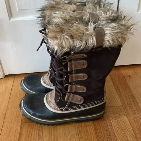 Sorel  Joan of Arctic Snow Boots Black Faux Fur Size‎ 8 Brown Fur Cuff