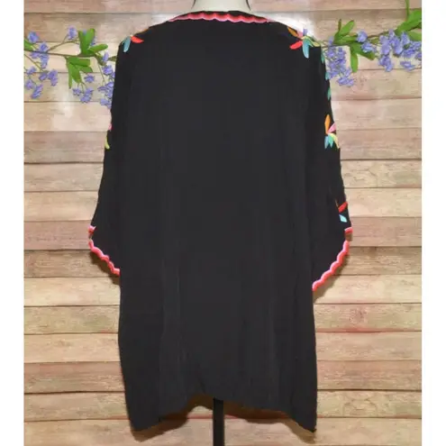 Layerz Clothing Womens Black Short Sleeve V