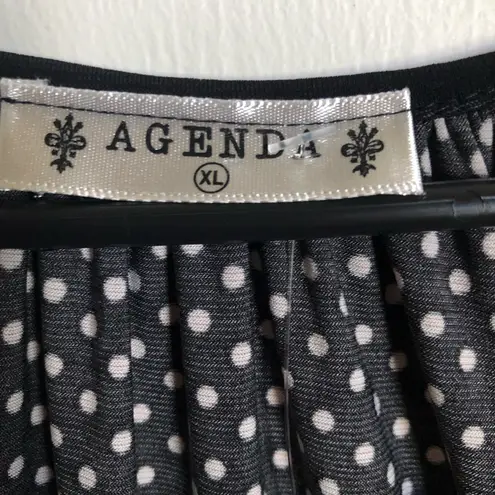 AGENDA Womens Top Size XL Loose Style 3/4 Sleeves Silky Polyester Black Beige