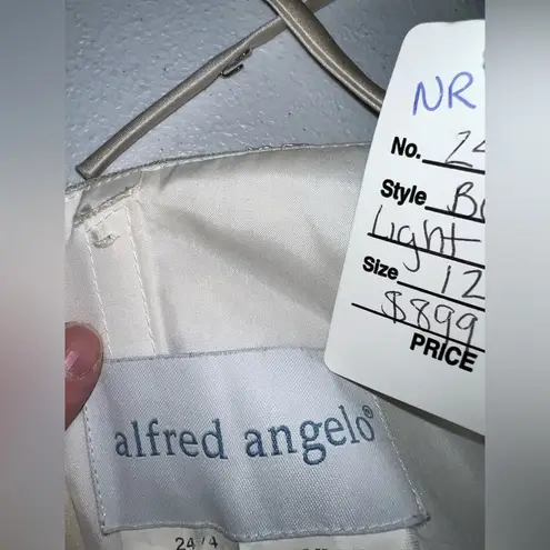 Alfred Angelo Elegant New Strapless Tulle Wedding Gown!