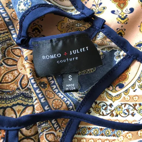 Romeo + Juliet Couture Navy & Brown Paisley Print Flowy Tank Top