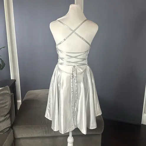 Women’s Silver Satin Short Prom Party Dress Spaghetti Straps Size 6 *READ