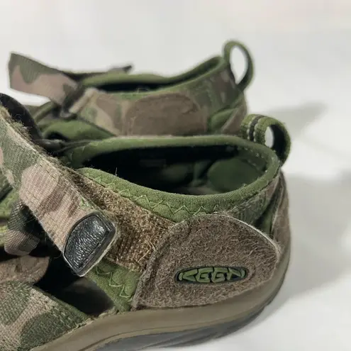 Keen Newport Camo Outdoor Unisex Sandals Comfy Closed Toe Boys Sz 4 Women Sz 7