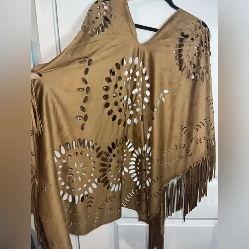 Unbranded One Size Brown Tan Faux Suede Cut Outs Boho Fringe Poncho/Kimono