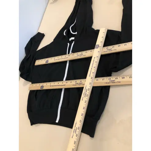 Active Basic Active Us Women Size Small Black Sweater Long Sleeve