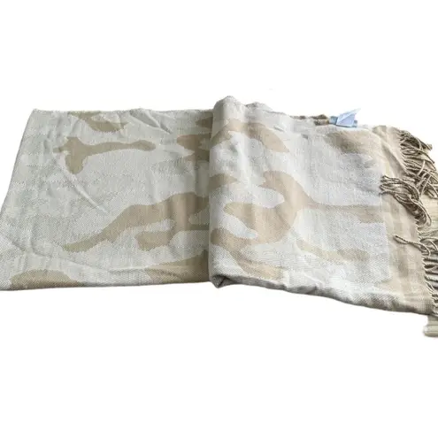 Mark and Graham Camel Camo Fringe Blanket Scarf One Size Soft Sweater Material Brown thumbnail 2