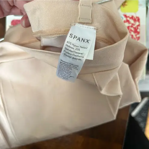 Spanx  Sculpt On Core High Waist Midthigh Shorts