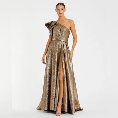 Mac Duggal 67297 Womens Gold One Shoulder Metallic Ballgown Dress