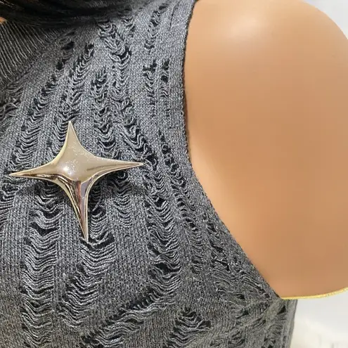 STAR Knit Crop Top Gray Size undefined