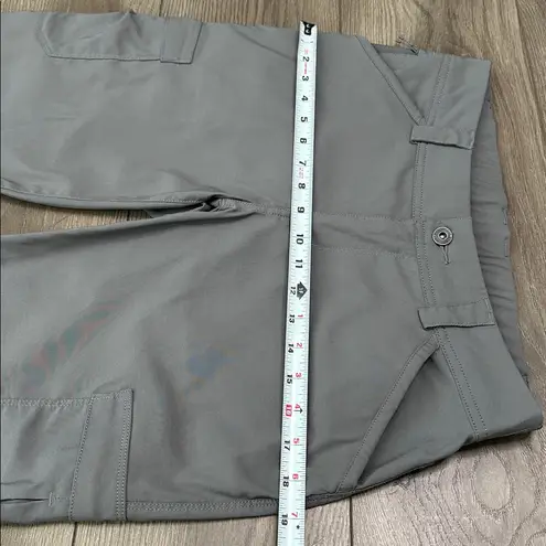 Duluth Dry On The Fly Gray Mid Rise Capri Pants Size 6
