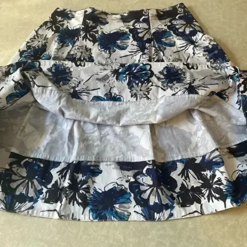 Sharagano  Women's Gorgeous Navy and white Skirt Size‎ 8