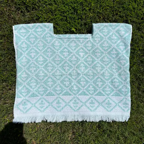 Vintage 70s Seafoam Green & White Fringe Towel Top
