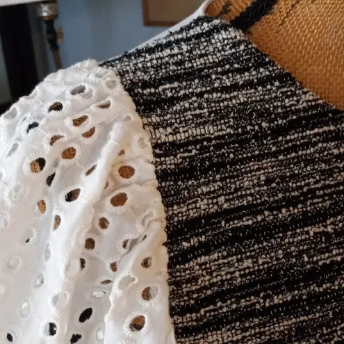 Badgley Mischka Black & White Tweed Boucle Mixed Media Eyelet Sleeve Blouse NWT