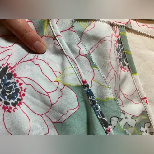 Madison Leigh women’s green floral v neck Madison sleeveless Tank Top LG cute GUC polyester