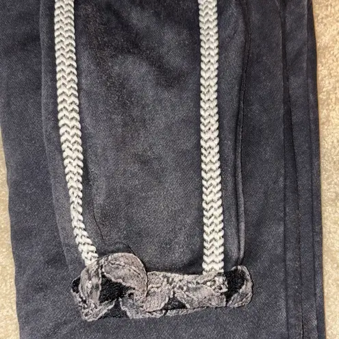 POL  open front embroidered lace washed‎ black oversized cardigan size S