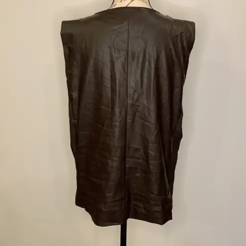 Reba faux fur/faux leather zip front vest XL