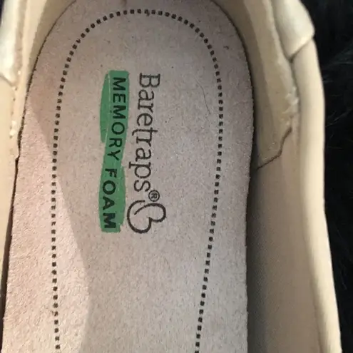 Bare traps hidden wedge, foam soles metallic flats