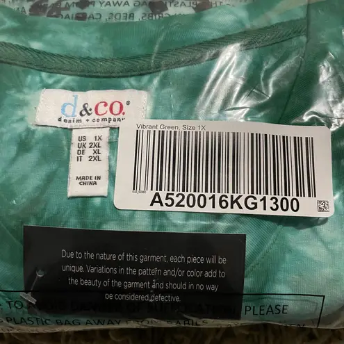 Denim & Co French Terry Crystal Wash VNeck Pullover A520016 NWT 1X Vibrant Green