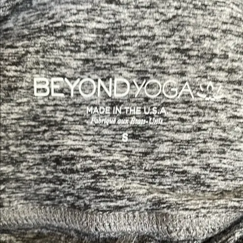 Beyond Yoga Spacedye Walk And Talk High Waisted Capri Legging Black Gray Size S