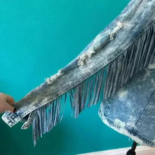 Fantastic Fawn Blue Fringed Western Distressed Denim Jacket Womens Size M