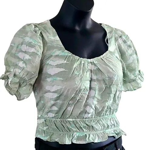 Good Luck Gem Women's Puff Sleeve Ruffle Hem Crop Size Medium - Light Green