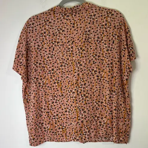 Daytrip  from Buckle Leopard Print Pink Button Up Short Sleeve Shirt