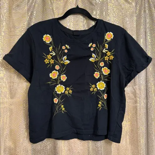 Vibe N' Black Orange Yellow Green Boho Embroidered Flower Crop T Shirt Large