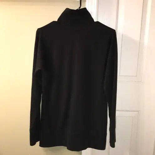 Patagonia  Women’s Black Hidden Zipper High Collar Lightweight Jacket