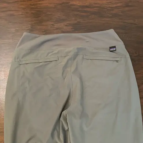 Patagonia  gray cropped jogger pants size L