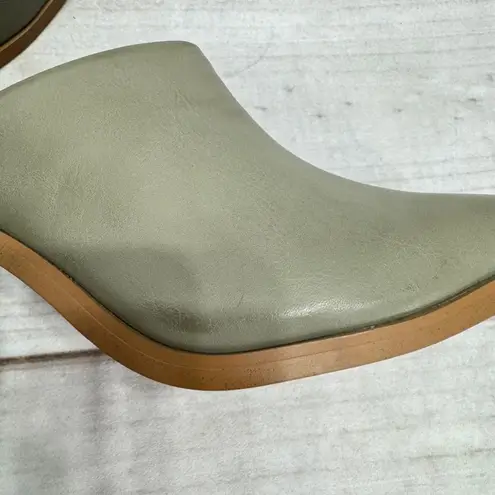 Yellow Box Marylou Light Gray Block Heel Mules Size 9.5 NEW