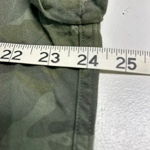 Mossimo Green Camo Button
