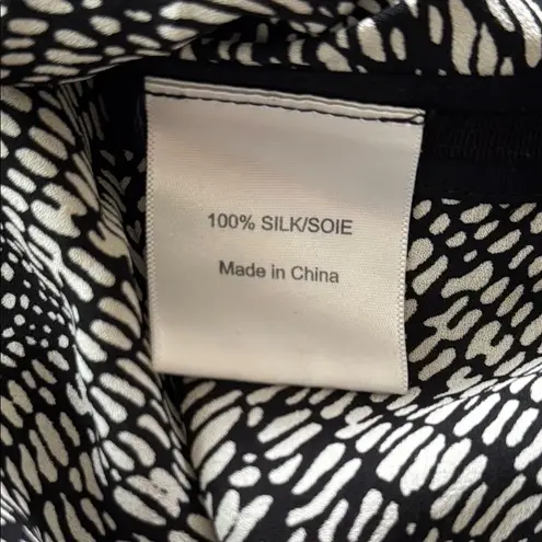 Tory Burch  Black and Gray Fitted Short Sleeve Tee