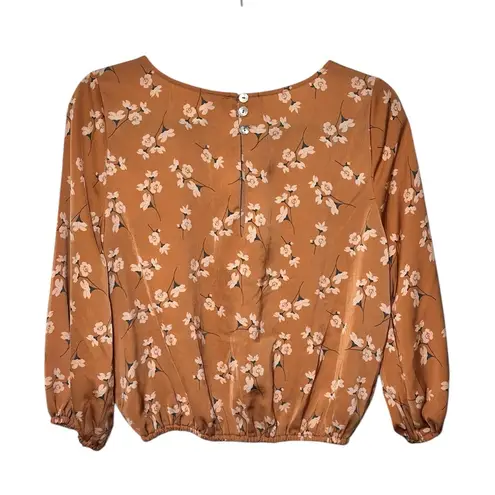 Saltwater Luxe  Becca Blouse Floral Pattern Silky Feel Lightweight Size Medium‎