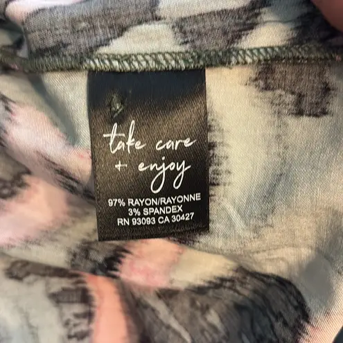 Nic+Zoe  Vibrant Pinks , black & grey button down Blouse