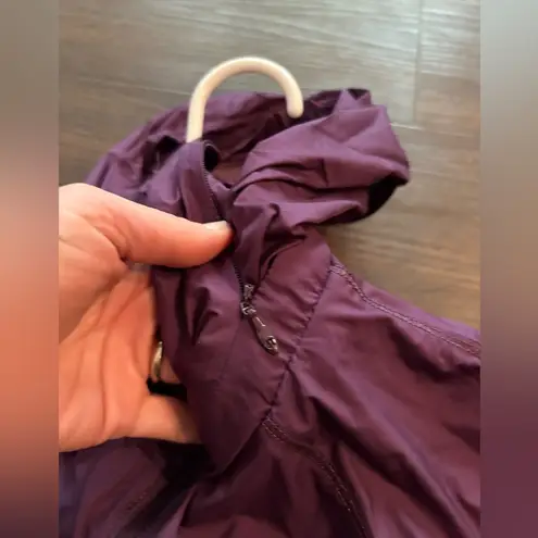 Lululemon  Rush Hour jacket sz 4 Darkest‎ Magenta - Image 12