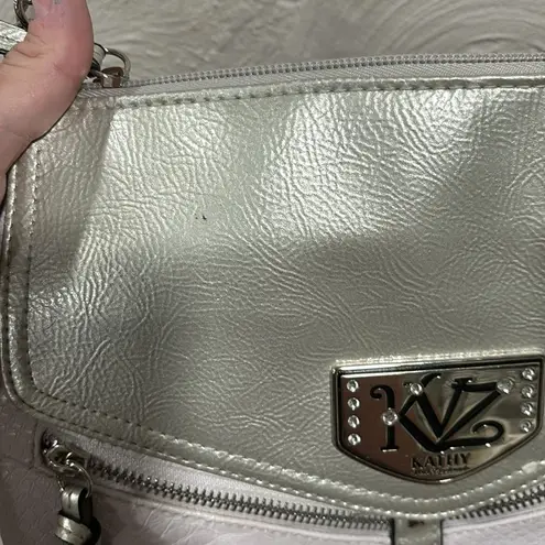 Kathy Van Zeeland KVZ Silver And White Faux Leather Croc Handbag Y2K